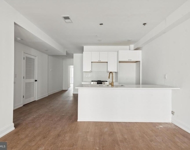 1614 Ridge Avenue - Photo Thumbnail 5