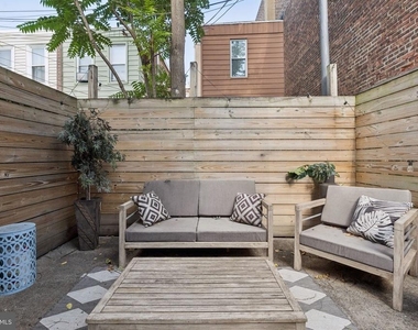 2511 E Oakdale Street - Photo Thumbnail 9