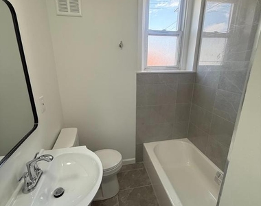 2600 S 6th Street - Photo Thumbnail 7