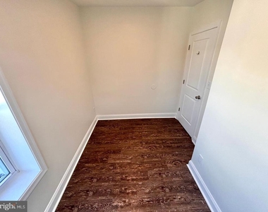 1220 S 13th Street - Photo Thumbnail 10