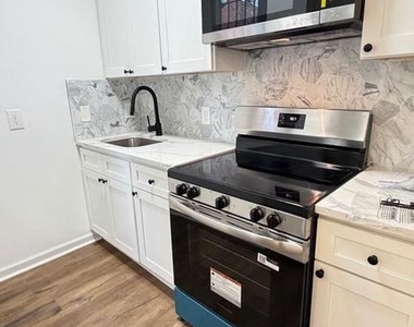 1929 N 32nd - Photo Thumbnail 1