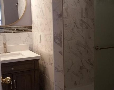 2034 Delancey Pl - Photo Thumbnail 7