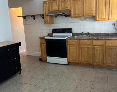 1515 Dickinson Street S - Photo Thumbnail 2