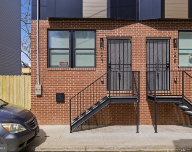 1043 W Orleans Street - Photo Thumbnail 24