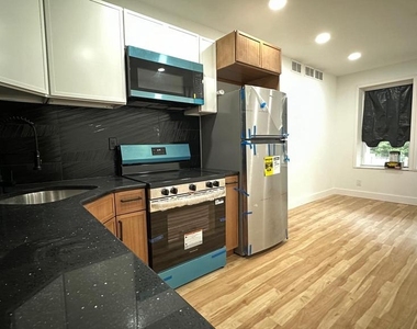3924 N 13th Street - Photo Thumbnail 15