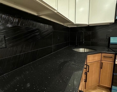 3924 N 13th Street - Photo Thumbnail 13