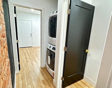 3924 N 13th Street - Photo Thumbnail 4