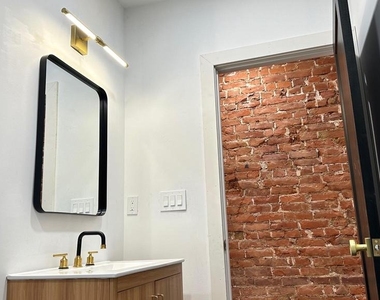 3924 N 13th Street - Photo Thumbnail 10
