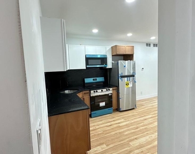 3924 N 13th Street - Photo Thumbnail 12
