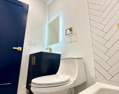 4525 N Gratz Street - Photo Thumbnail 8