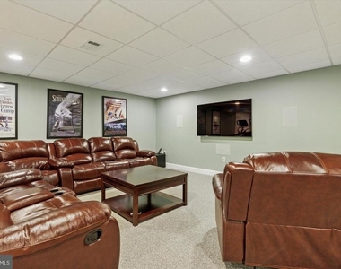 209 Westminster Place - Photo Thumbnail 19