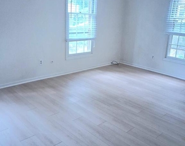 128 Nottoway - Photo Thumbnail 12