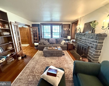 135 Loudon Road - Photo Thumbnail 10