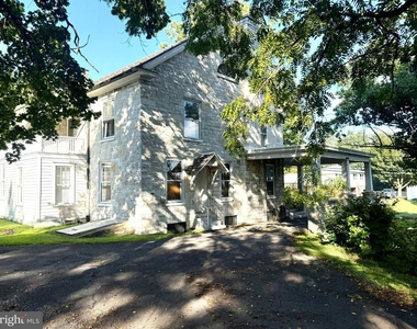 135 Loudon Road - Photo Thumbnail 3
