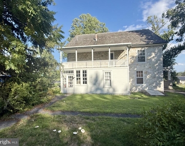 135 Loudon Road - Photo Thumbnail 5