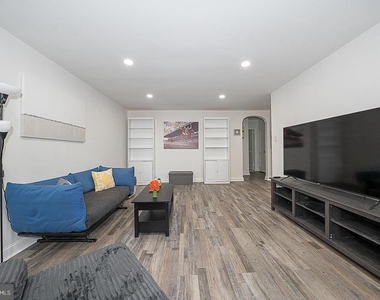500 E Lancaster Avenue - Photo Thumbnail 7