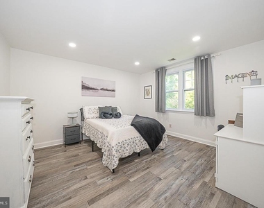 500 E Lancaster Avenue - Photo Thumbnail 9