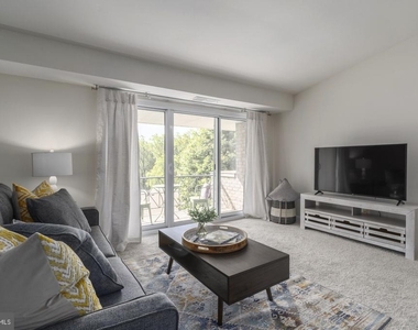 284 Iven Avenue - Photo Thumbnail 9