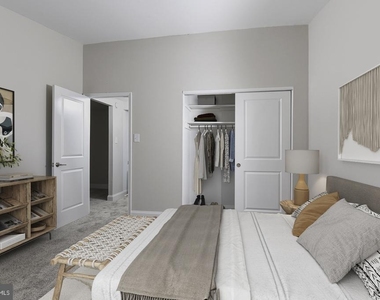 284 Iven Avenue - Photo Thumbnail 2