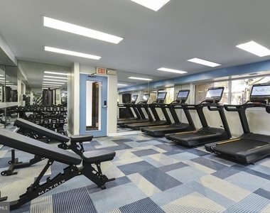 284 Iven Avenue - Photo Thumbnail 7