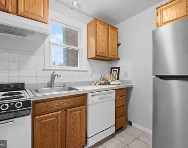 711 Morgan Avenue - Photo Thumbnail 13