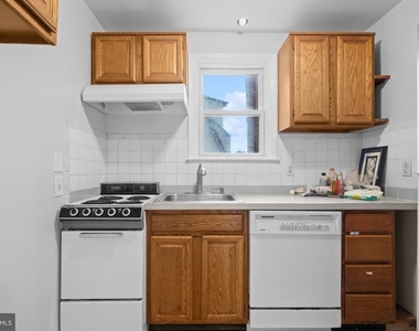 711 Morgan Avenue - Photo Thumbnail 12