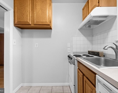 711 Morgan Avenue - Photo Thumbnail 48