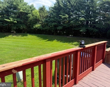 283 Mcintosh Road - Photo Thumbnail 3
