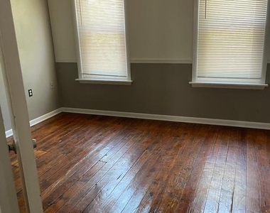 537 S Franklin Street - Photo Thumbnail 10
