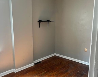 537 S Franklin Street - Photo Thumbnail 8