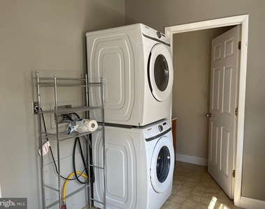 537 S Franklin Street - Photo Thumbnail 11