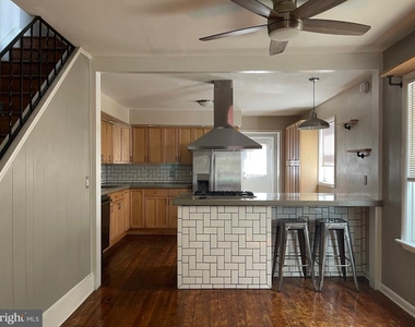 537 S Franklin Street - Photo Thumbnail 2