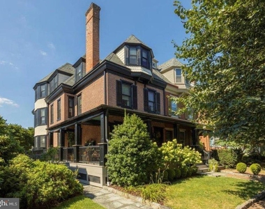 415 W Union Street - Photo Thumbnail 1