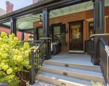 415 W Union Street - Photo Thumbnail 3
