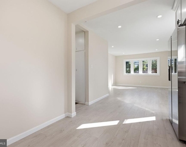 110 Elmwood Avenue - Photo Thumbnail 9