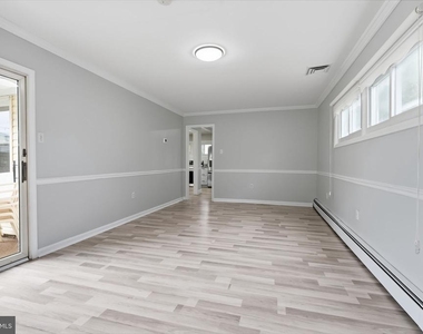 407 Holly Drive - Photo Thumbnail 16