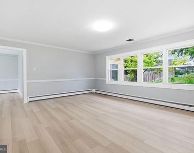 407 Holly Drive - Photo Thumbnail 11