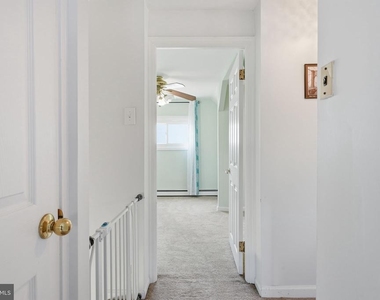 407 Holly Drive - Photo Thumbnail 24