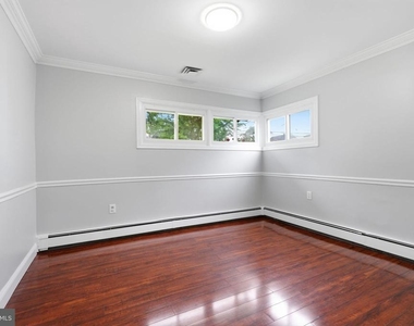 407 Holly Drive - Photo Thumbnail 20