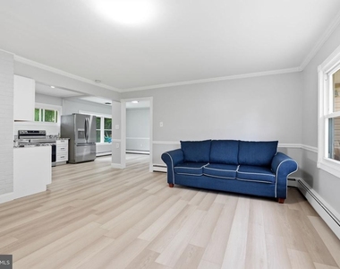 407 Holly Drive - Photo Thumbnail 4