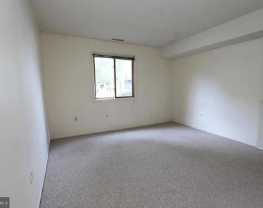 1105 Aspen Drive - Photo Thumbnail 10