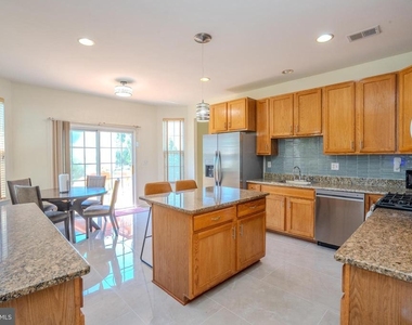 8 Jumping Brook Court - Photo Thumbnail 17