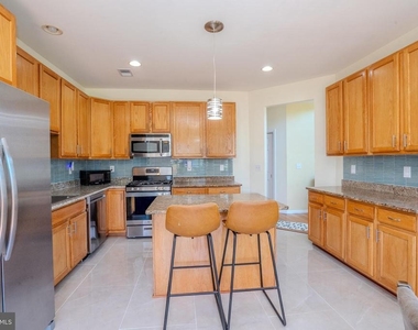8 Jumping Brook Court - Photo Thumbnail 19