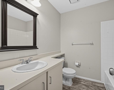 726 Sedgewick Court - Photo Thumbnail 20