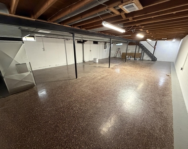 3652 Inverness Street - Photo Thumbnail 23