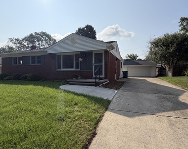 3652 Inverness Street - Photo Thumbnail 1