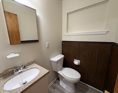 3652 Inverness Street - Photo Thumbnail 21