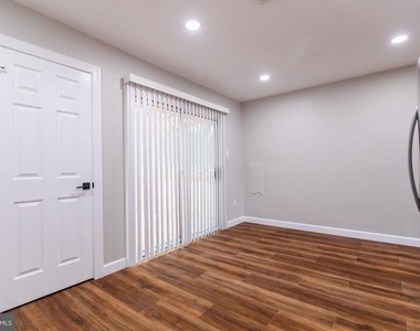 6233 Magnolia Avenue - Photo Thumbnail 13