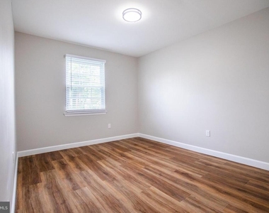 6233 Magnolia Avenue - Photo Thumbnail 36