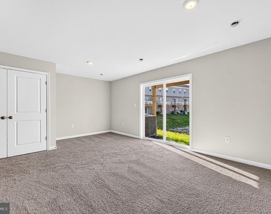 157 Essex Drive - Photo Thumbnail 21